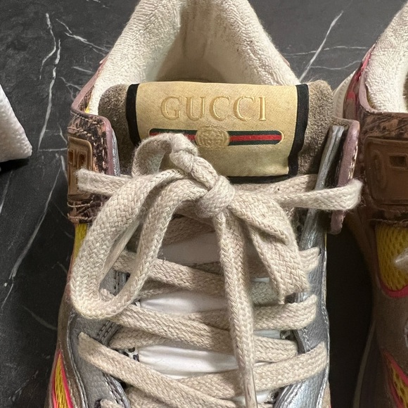 Authentic gucci sneakers - Picture 7 of 7